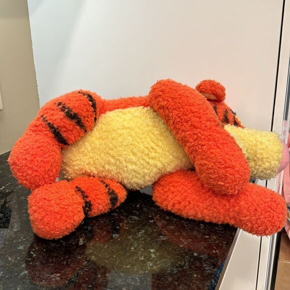Vintage Disney Store 24" Tigger Stuffed Animal Plush - Picture 5 of 7